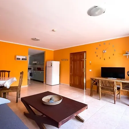 B-rent Mariposa Private Garden Appartement *